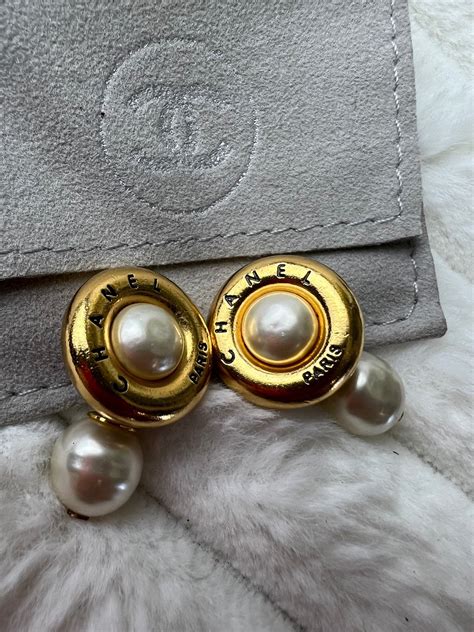 fake chanel cufflinks